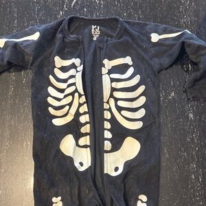 PJ Place 18-24 mo Black Skeleton Pajamas Print Onesie